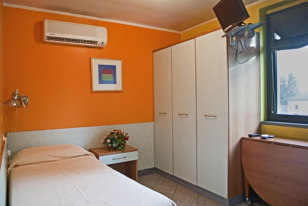 B&B Quercia Residence Milan Exterior photo
